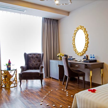 Cicilia City Hotel Saigon Center Ho Chi Minh City Bagian luar foto